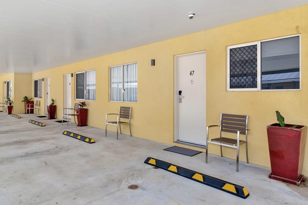Swagsman Motel Miles 객실 사진