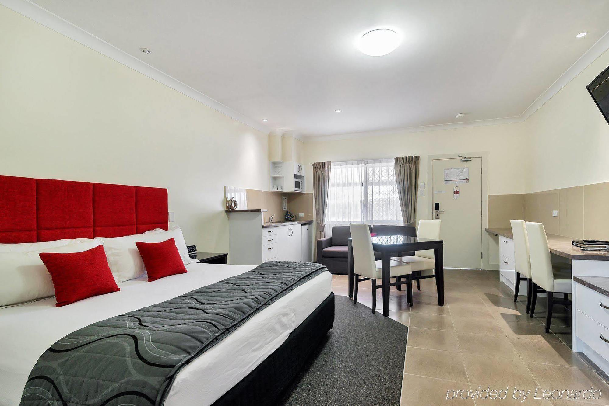 Swagsman Motel Miles 외부 사진